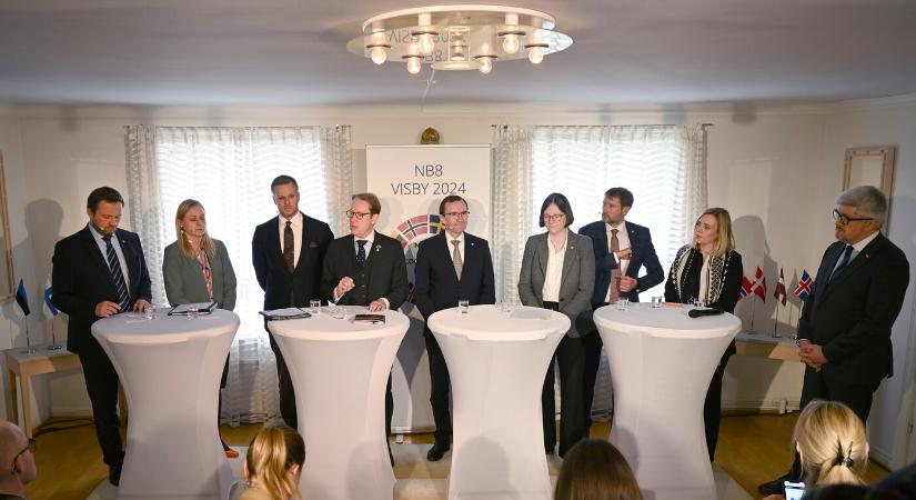 Svéd külügyminiszter: a NATO-nak nagyobb szerepet kell vállalnia az Ukrajnának történő segítségnyújtásban