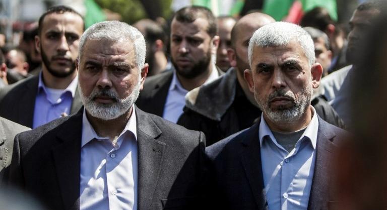 Izraeli légicsapás végzett a Hamász vezetőjének három fiával és három unokájával
