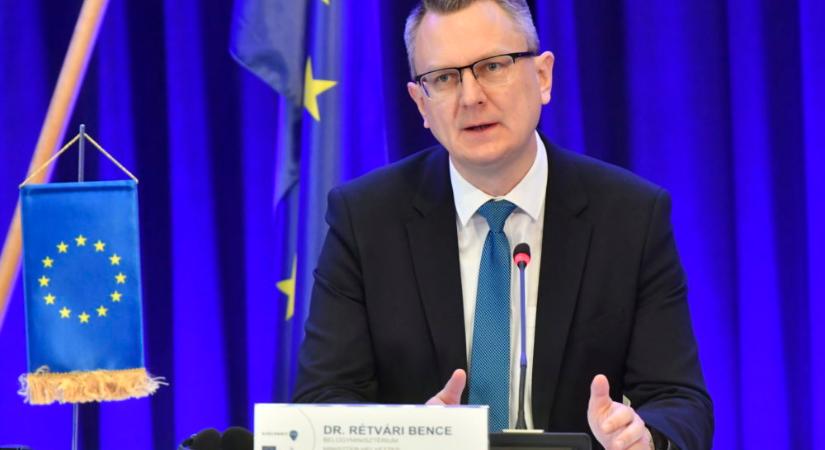 Rétvári Bence: Az EP döntése egész Európa jövőjét megváltoztathatja