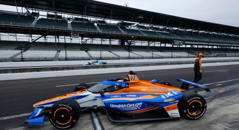 „Nem nagy dolog” – Larson óvatosságra inti az Indy 500-as [teszt]debütálásától megőrült közösségi médiát
