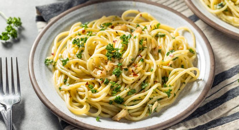 Aglio e olio, azaz fokhagymás spagetti: az olaszok „nincs itthon semmi” tésztája