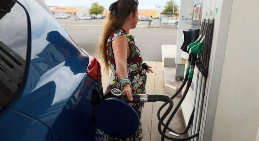 Összevissza fizetnek üzemanyag-támogatást a tanároknak a tankerületek