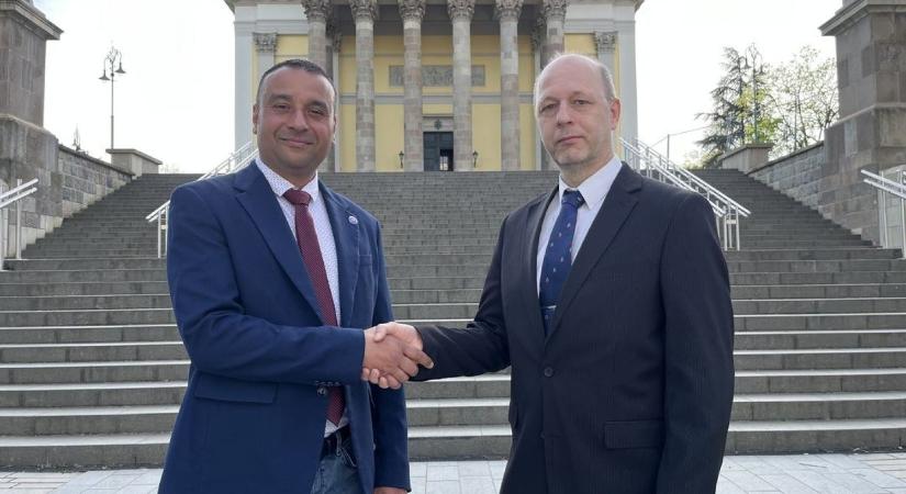 Gyorshír: a Momentum Pál Györgyöt támogatja polgármesterjelöltnek Egerben