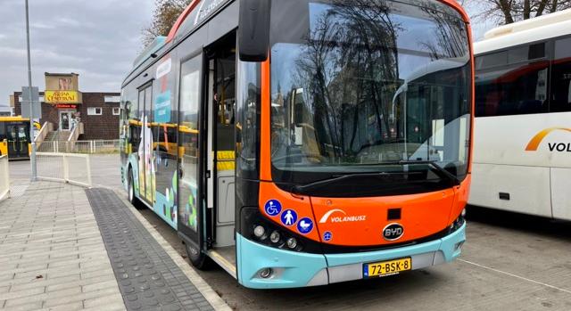 Megjelent a pályázat: hat új elektromos busz érkezhet Komlóra a nyáron