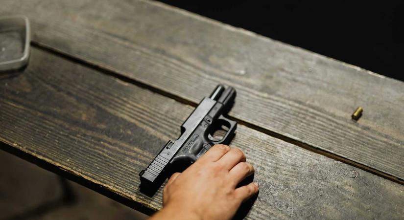 Gumilövedékes fegyverrel lőttek rá egy fiatalemberre – Bírósági felügyelet alatt az elkövető