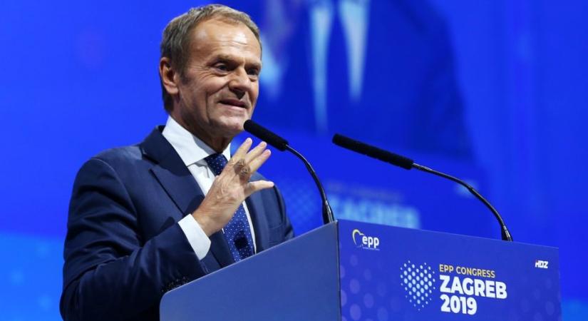 Donald Tusk: Lengyelország nem egyezik bele a menekültátirányítási mechanizmusba