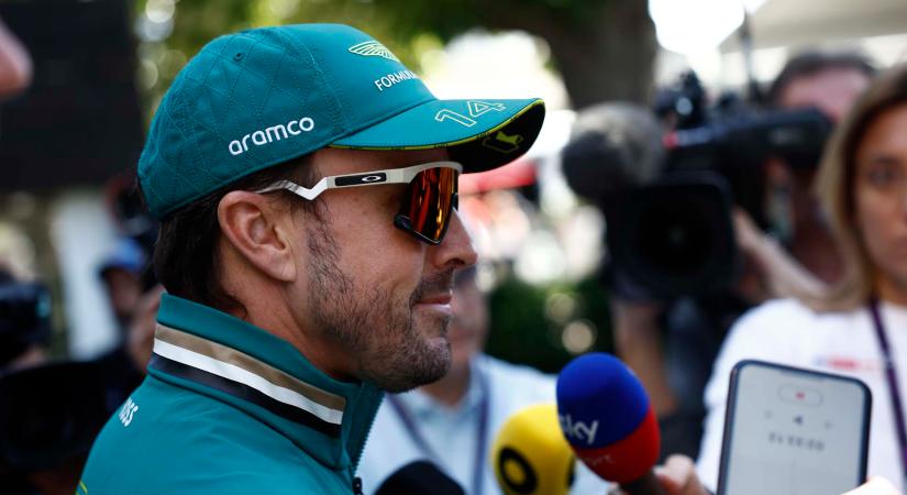 Hivatalos: Alonso marad az Aston Martinnál!