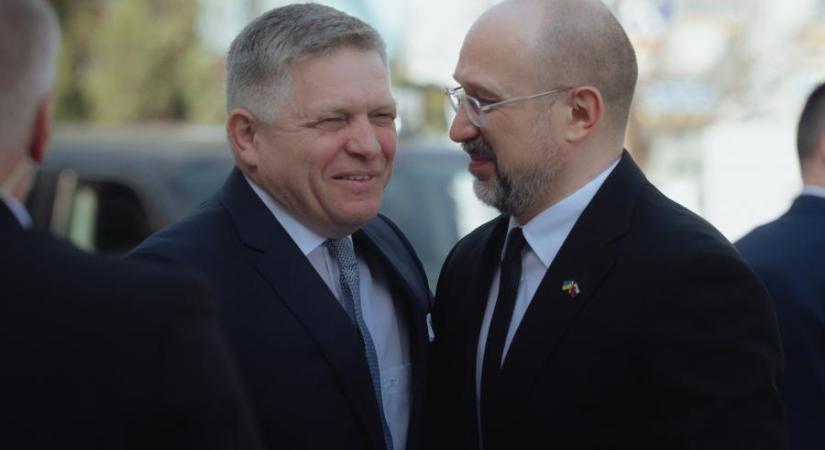 Robert Fico nem spekulál, Szlovákia támogatja Ukrajna mielőbbi EU-tagságát
