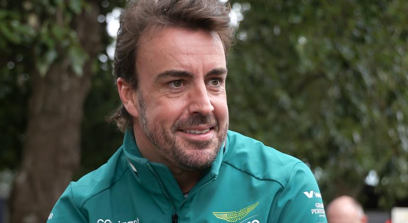 Alonso egy szóval tudatta, melyik csapatnál folytatja az F1-es pályafutását