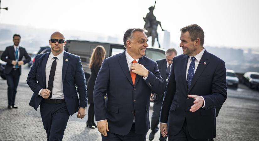 „Orbán barátja” vagy „Soros jelöltje” nyerte a lengyel és szlovák választásokat?