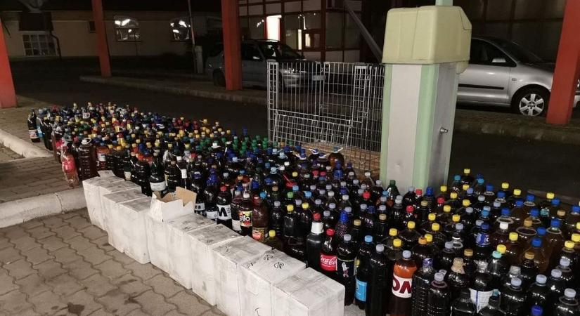 Több mint ezer liter alkoholos italt foglalt le a NAV