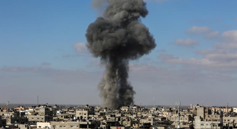 Brutális videó: így érkeznek meg a segélycsomagok Gázába