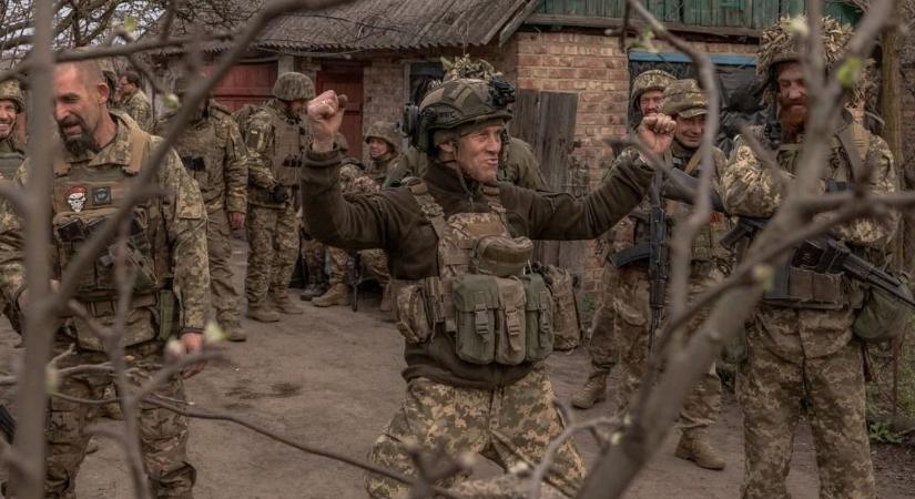 Nagyobb összeget kapnak a fronton harcoló ukrán katonák