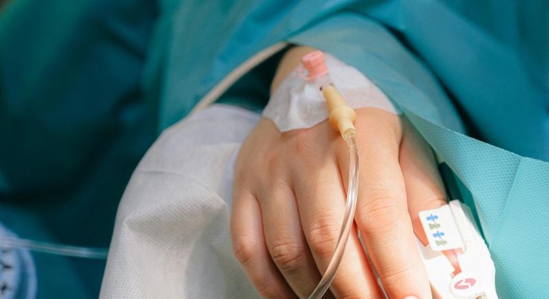 Gyanús kórházi elhalálozások: folytatja a vizsgálatot az ügyészség, a belső ellenőrzés nem tárt fel „félrekezelést”