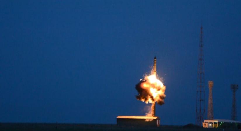 Fenyegetést küldött Putyin: interkontinentális ballisztikus rakétát lőttek ki az oroszok