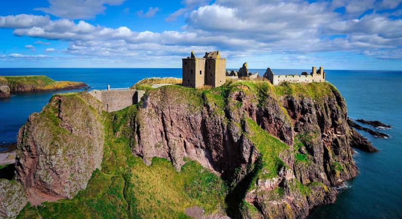 Skócia középkori erődítménye a Dunnottar vára