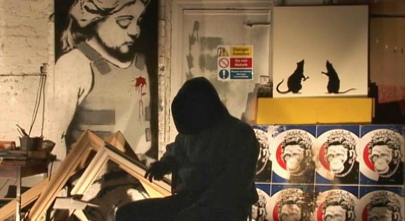Banksy, aki bevitte az utcát a gazdagok házába