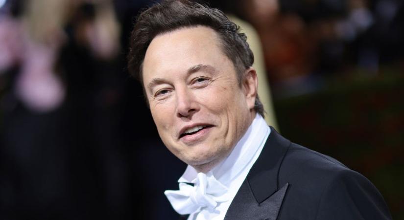 Saját hároméves gyerekének álcázta magát Elon Musk az X-en
