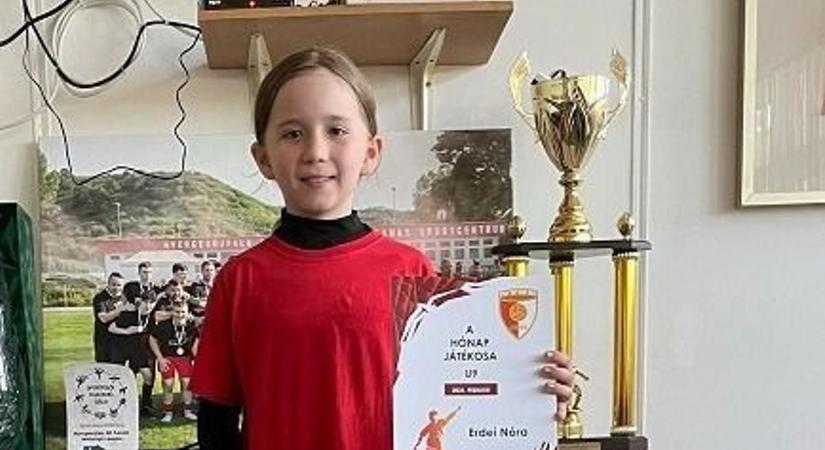 Kislány lett a legjobb focista a fiúk között