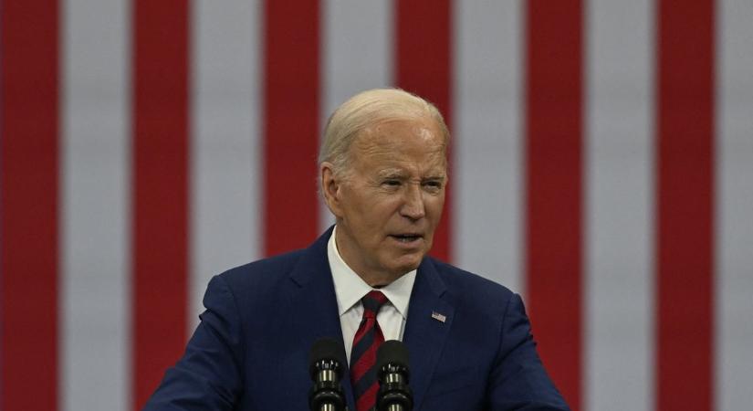 Iráni dróntámadás: Joe Biden hétvégi pihenését megszakítva visszatért a Fehér Házba