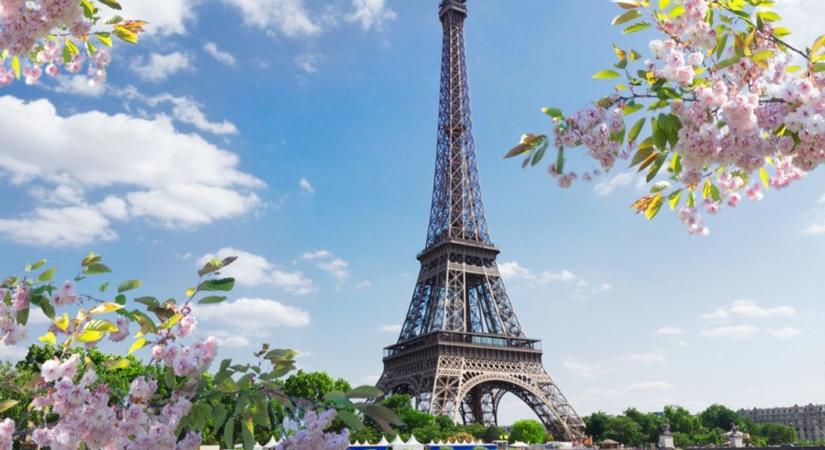 Hajmeresztő mutatvány az Eiffel-tornyon – ezzel megdöntötte a világrekordot