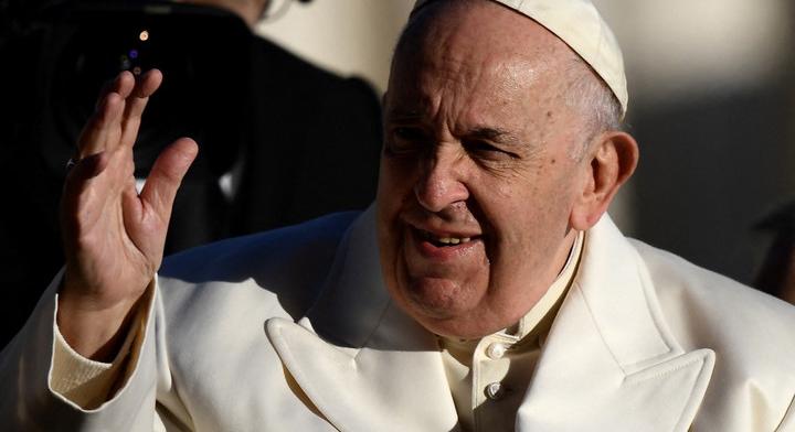 Ferenc pápa a háború vadságától megtört békéről beszélt a húsvéti vigílián