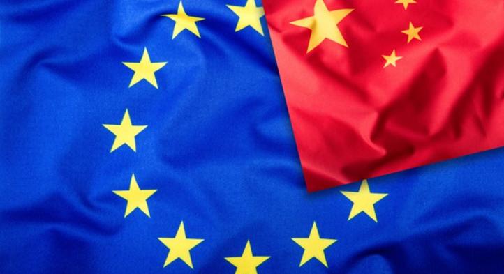 Megkezdődött az EU-Kína-csúcstalálkozó Pekingben