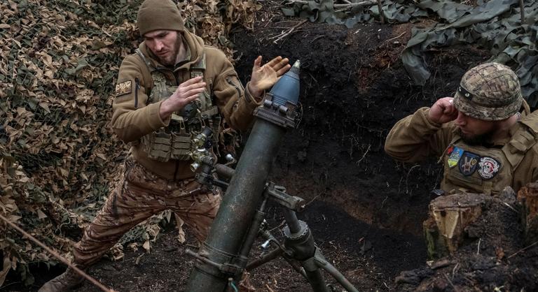 Az oroszok megpróbálják áttörni az ukrán fegyveres erők védelmét Bahmuttól nyugatra - Oroszország háborúja Ukrajnában – az Index hétfői hírösszefoglalója