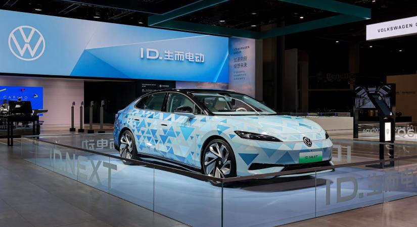Hatalmas beruházással készül a Volkswagen az XPenggel közösen fejlesztett villanyautók gyártására