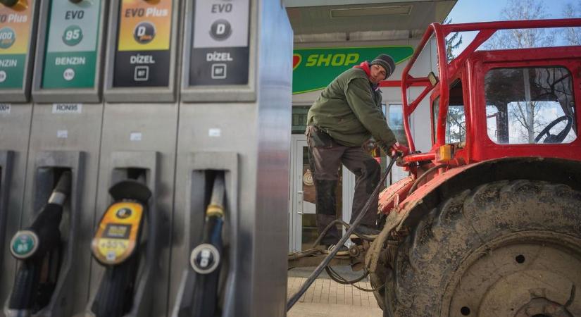 Kihirdették az új üzemanyagárakat: szerdától drágítanak a kereskedők, de csak óvatosan