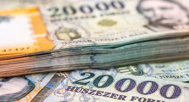 Nagyot ugrott a magyar gazdagok vagyona: ennyi pénz van a számlájukon
