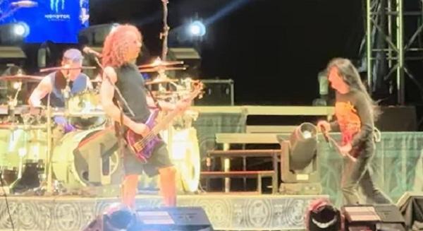 Ilyen volt Dan Lilker első koncertje az Anthrax-szel 40 év után (videó)