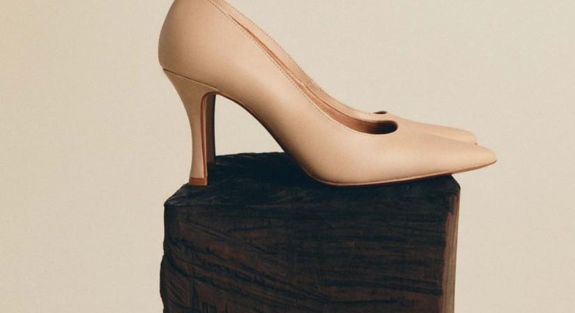 Hogyan viseljük a magassarkú cipőket fájdalom nélkül – melyik modell a legjobb?
