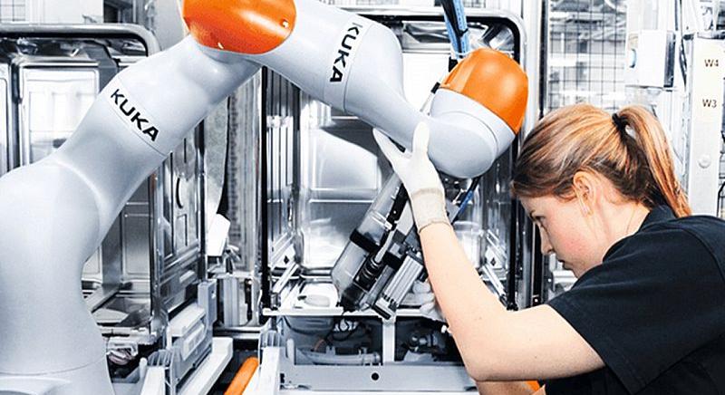 A Kuka hétszáz robotot szállít a VW spanyol gyártásához