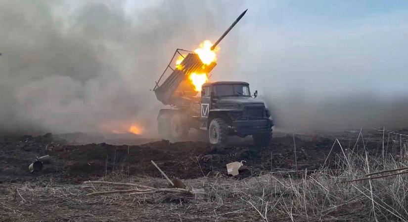 Az orosz hadsereg megnevezte új célpontjait: Macront is említették