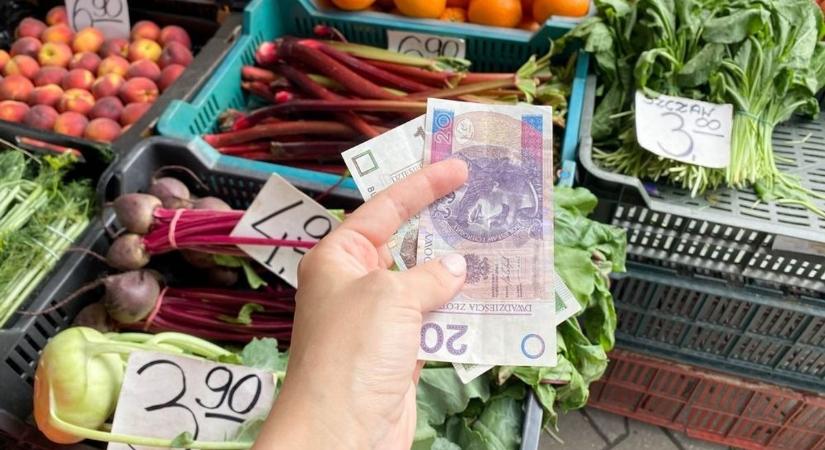 Lengyelországban ötéves mélyponton az éves infláció márciusban