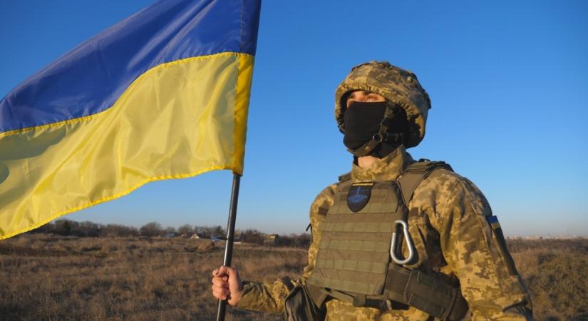 Lázadnak az ukrán katonák: Mindenkit le fogok lőni!