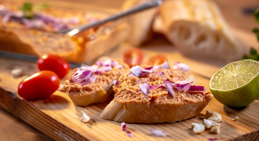 Vegán körözött tofuból: így élvezd vegánként a magyaros ízeket