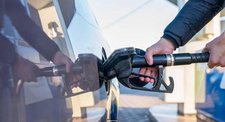 Ultimátumot adott a kormány az ismét növekvő benzinárral kapcsolatban