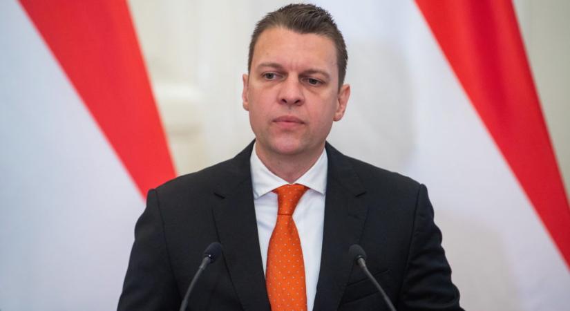 Menczer Tamás: A Fidesz a valaha volt legerősebb EP-kampányra készül