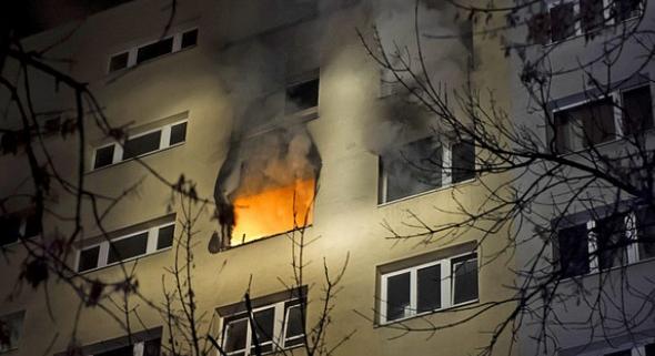 Tűz miatt 48 embernek kellett elhagynia otthonát Kaposváron
