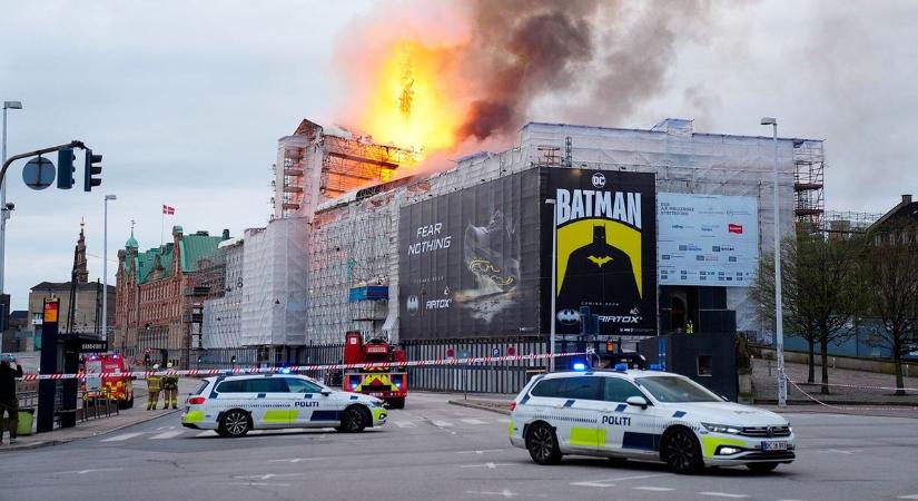 Tűz ütött ki a legendás koppenhágai tőzsde épületében