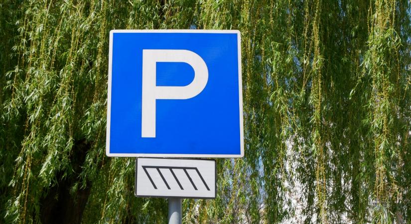Meglepő, mikor parkolnak legtöbbet a magyarok