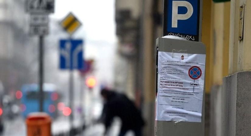 Megnézték, mikor és mennyit parkolnak a magyar autósok, meglepő adatokat találtak