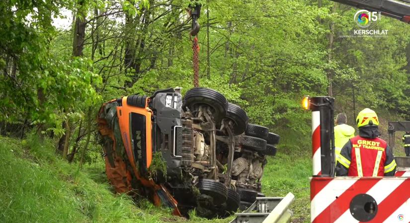 Romániai sofőrök baleseteztek Ausztriában, egyikük életét veszítette
