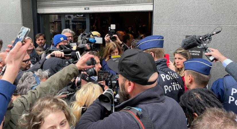 Kiszállt a brüsszeli rendőrség a NatCon-ra: végzésük van arról, hogy le kell zárni a rendezvényt  videó