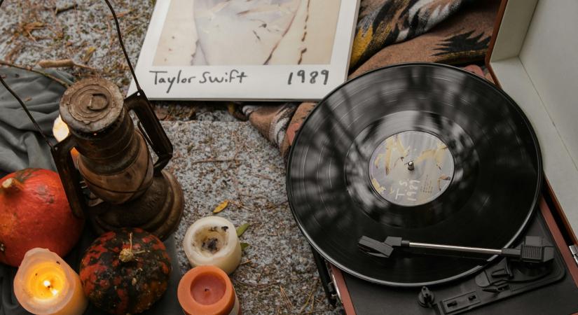 Az Instagram és a Threads is rejtett meglepetésekkel tolja meg Taylor Swift új lemezét