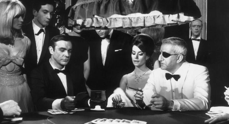 Stílusos kártyapakli érkezik a 25. James Bond-film tiszteletére