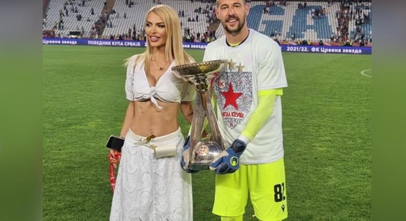 Borjan korán végzett a Slovanban: A kapus gyönyörű felesége tehet róla?