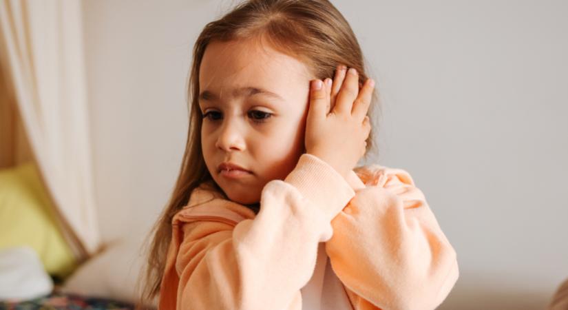 Hallásromlással fenyegeti a gyermekeket a zenés rendezvények többsége a szakemberek szerint